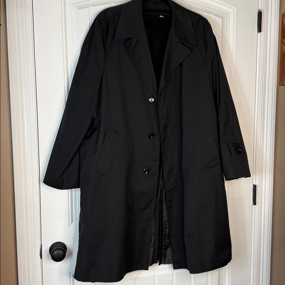 Vintage/Koratron brand Men’s Rain Trench Coat size 42
